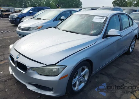 2013 BMW 328I z USA, uszkodzony, nr VIN WBA3C1G57DNR48431